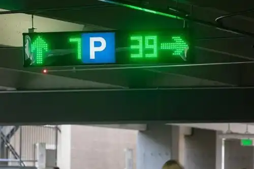 entrance outdoor parking guidance display screen entrance outdoor parking guidance display screen
