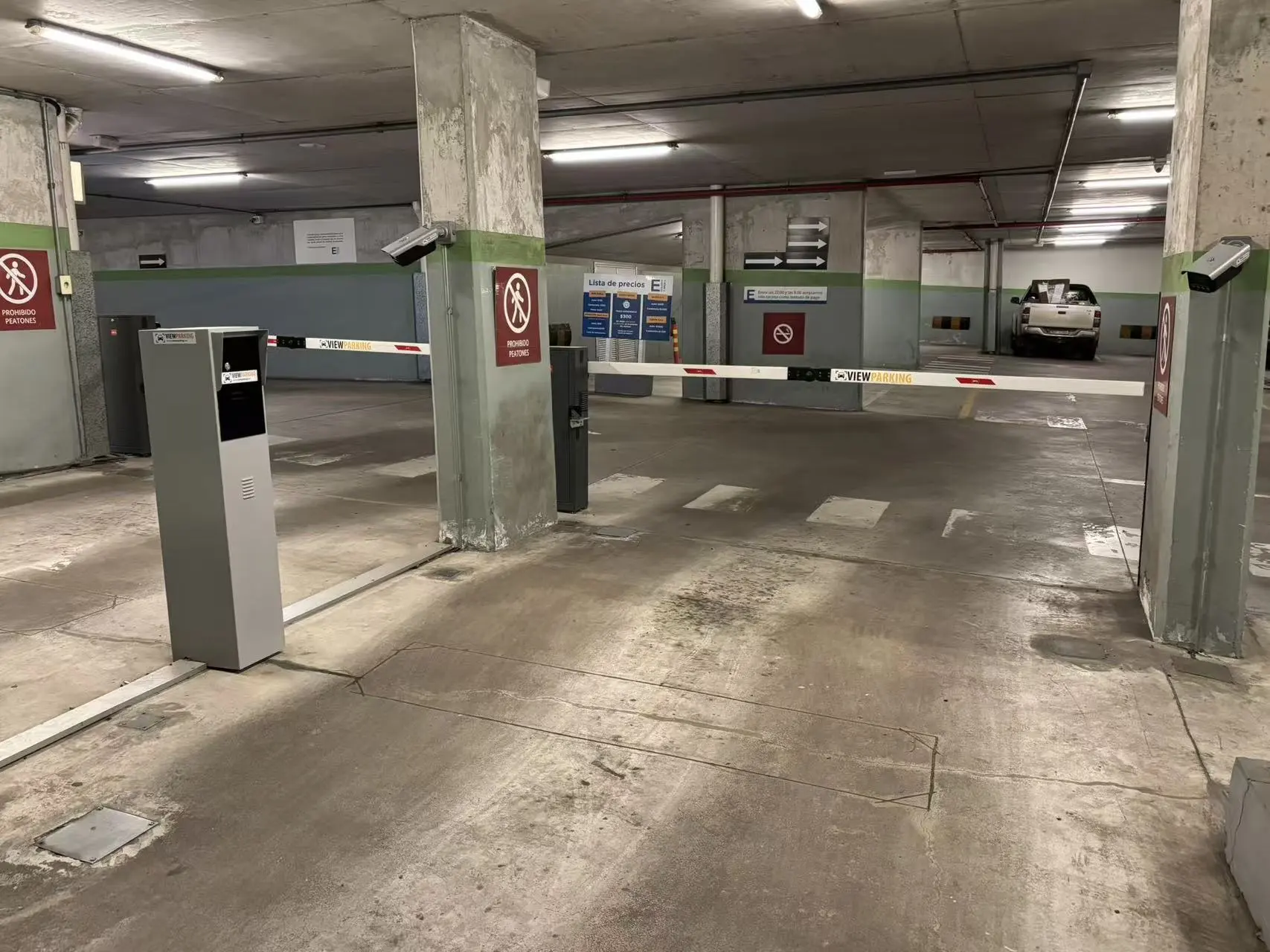 Robust ANPR camera for outdoor parking applications manufacturer
